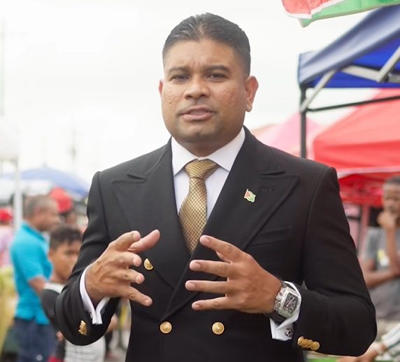 Opposition Leader Azruddin Mohamed