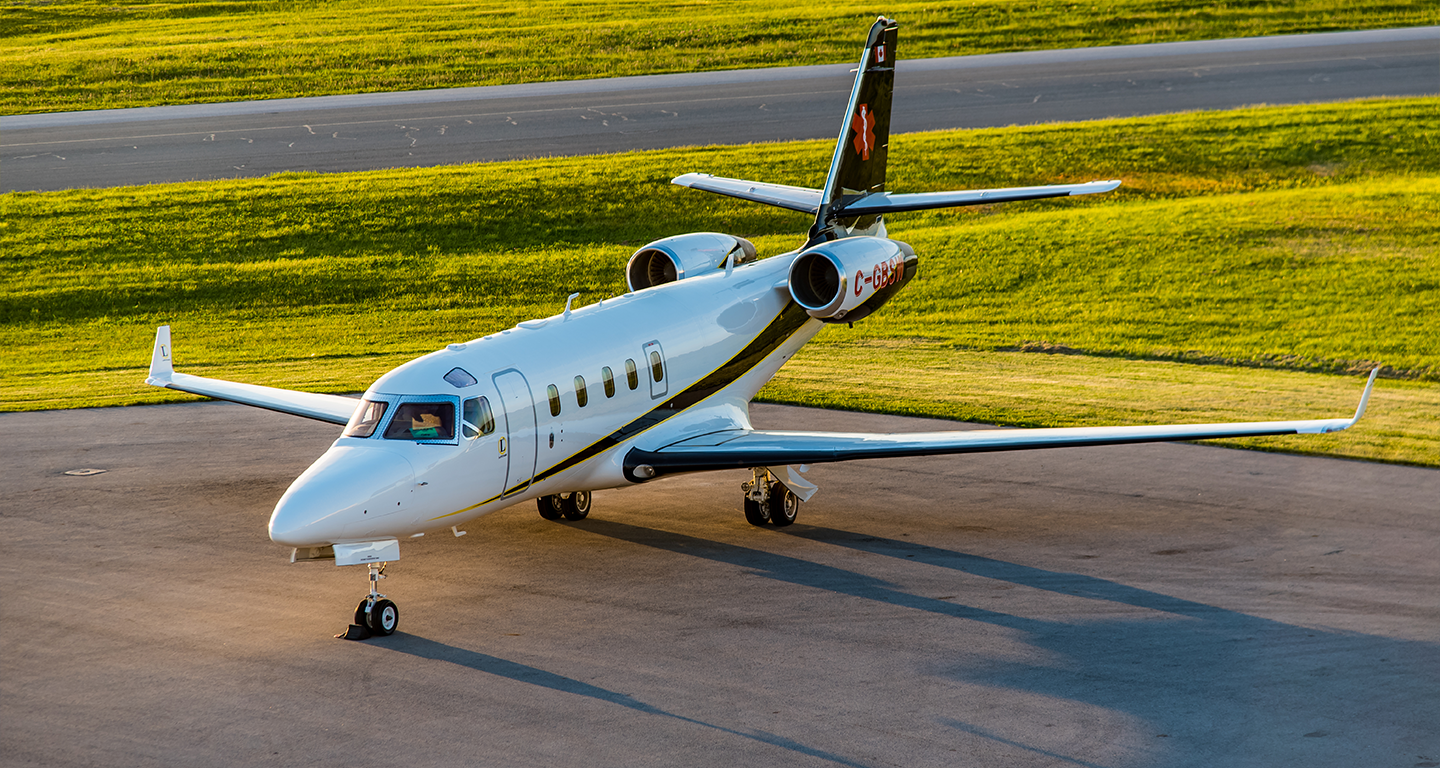 Gulfstream G100 jet