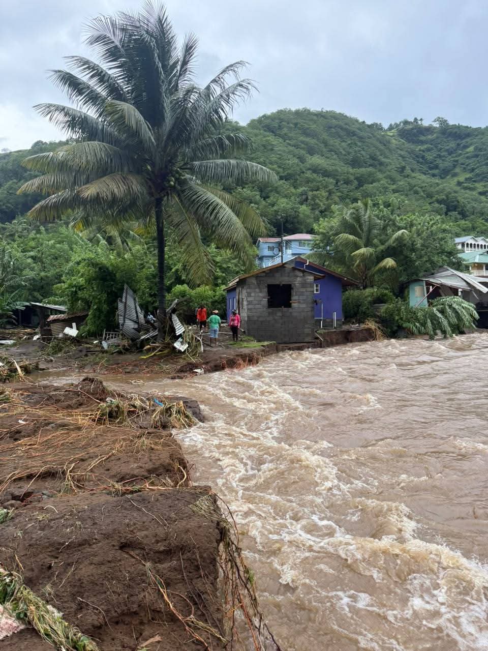 Tropical wave damage St Vincent